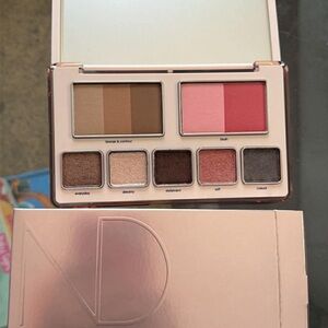 Natasha Denona Eyeshadow Palette - Brown, Pink, Cream